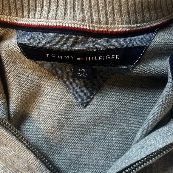 Tommy Hilfiger Zip-up - Picture 3 of 3